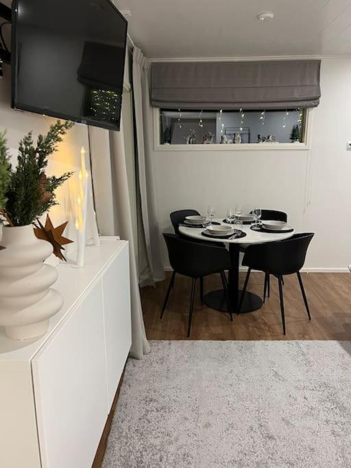 Arctic Circle Guesthouse Рованіемі Екстер'єр фото